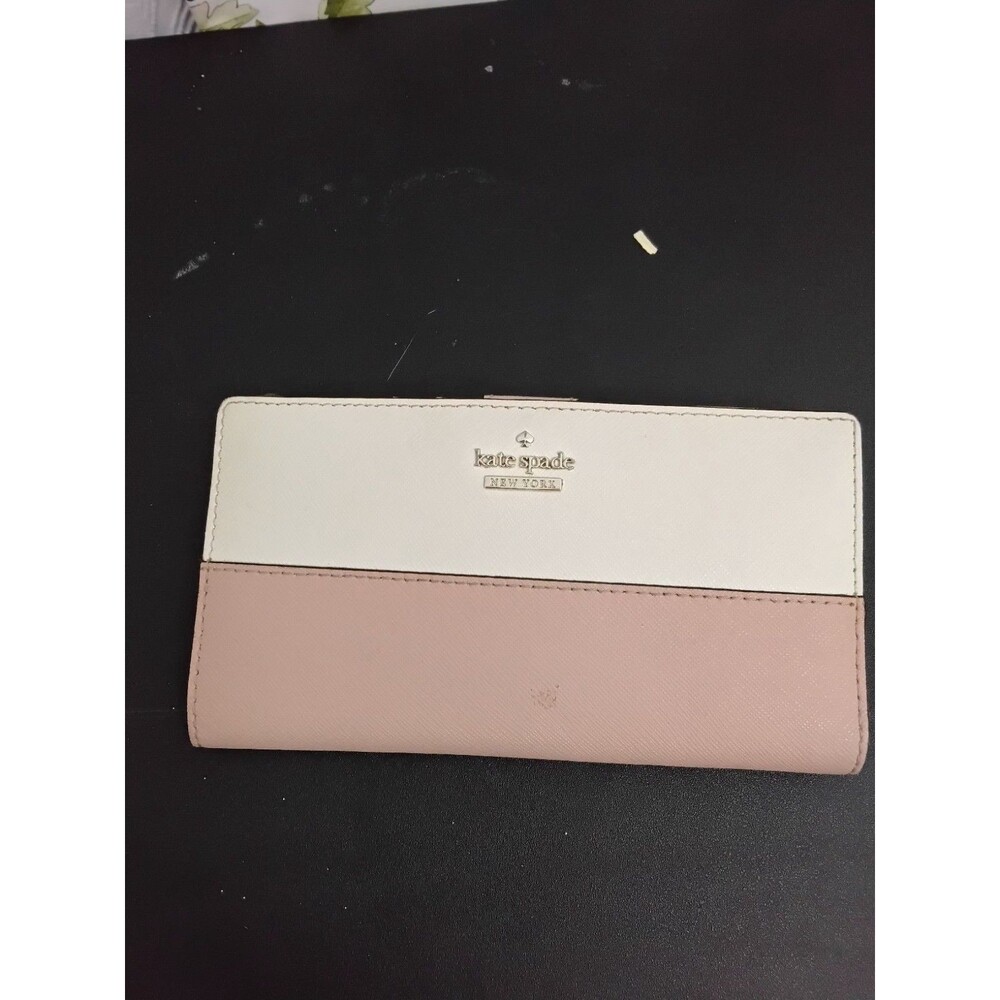 kate spade new york WLR00122 Bi-Fold Leather Slim Wallet